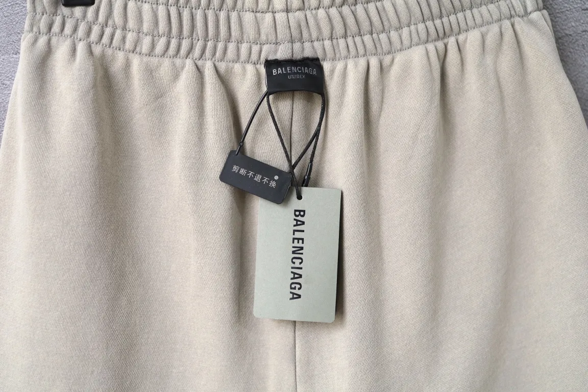 DD 12#P160 Classic : Khaki Sizes : 1 2 3 4